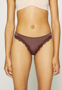 Anna Field Samira 7Pp Thong Lace Micro - String - Nude -Anna Field 01a2d9ee2d5246faaefec0c2129036a7 scaled