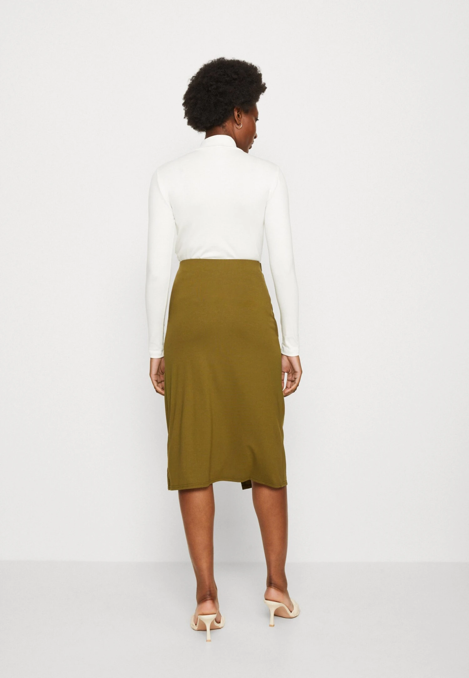 Front Knot Midi Skirt - Jupe Crayon - Khaki Anna Field Front Knot Midi Skirt - Jupe Crayon - Khaki -Anna Field 051302aff1de42478da86a4249fb11fe scaled