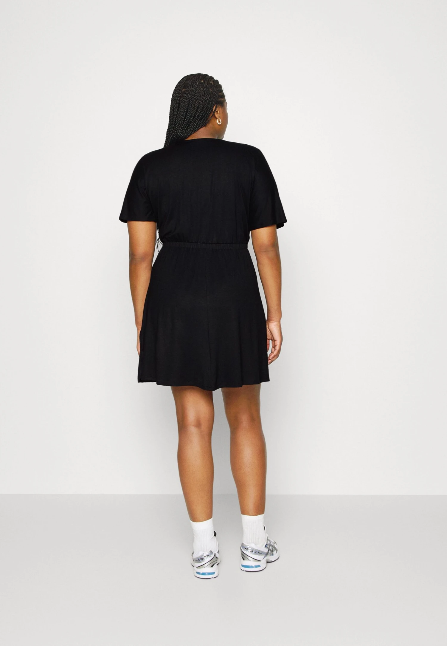 Robe De Jour - Black Robe De Jour - Black -Anna Field 16ba2d838eb443db8f725eb42a55ff0b scaled