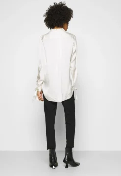 Anna Field Basic Bussiness Pants - Pantalon Classique - Black 2 Anna Field Basic Bussiness Pants - Pantalon Classique - Black -Anna Field 18e52ee67c4c429cbb16be2a0840bb6c scaled