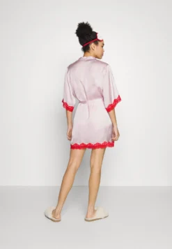 Anna Field 4 Piece Gift Set - Pyjama - Red/Pink 3 Anna Field 4 Piece Gift Set - Pyjama - Red/Pink -Anna Field 208c4d5a58db4263b536f6ae2dd8ecac scaled