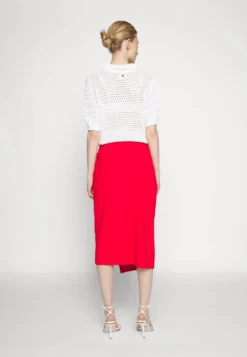 Anna Field Front Knot Midi Skirt - Jupe Crayon - Red 3 Anna Field Front Knot Midi Skirt - Jupe Crayon - Red -Anna Field 2394618cacfd4cef90fe83c7e4782e61 scaled