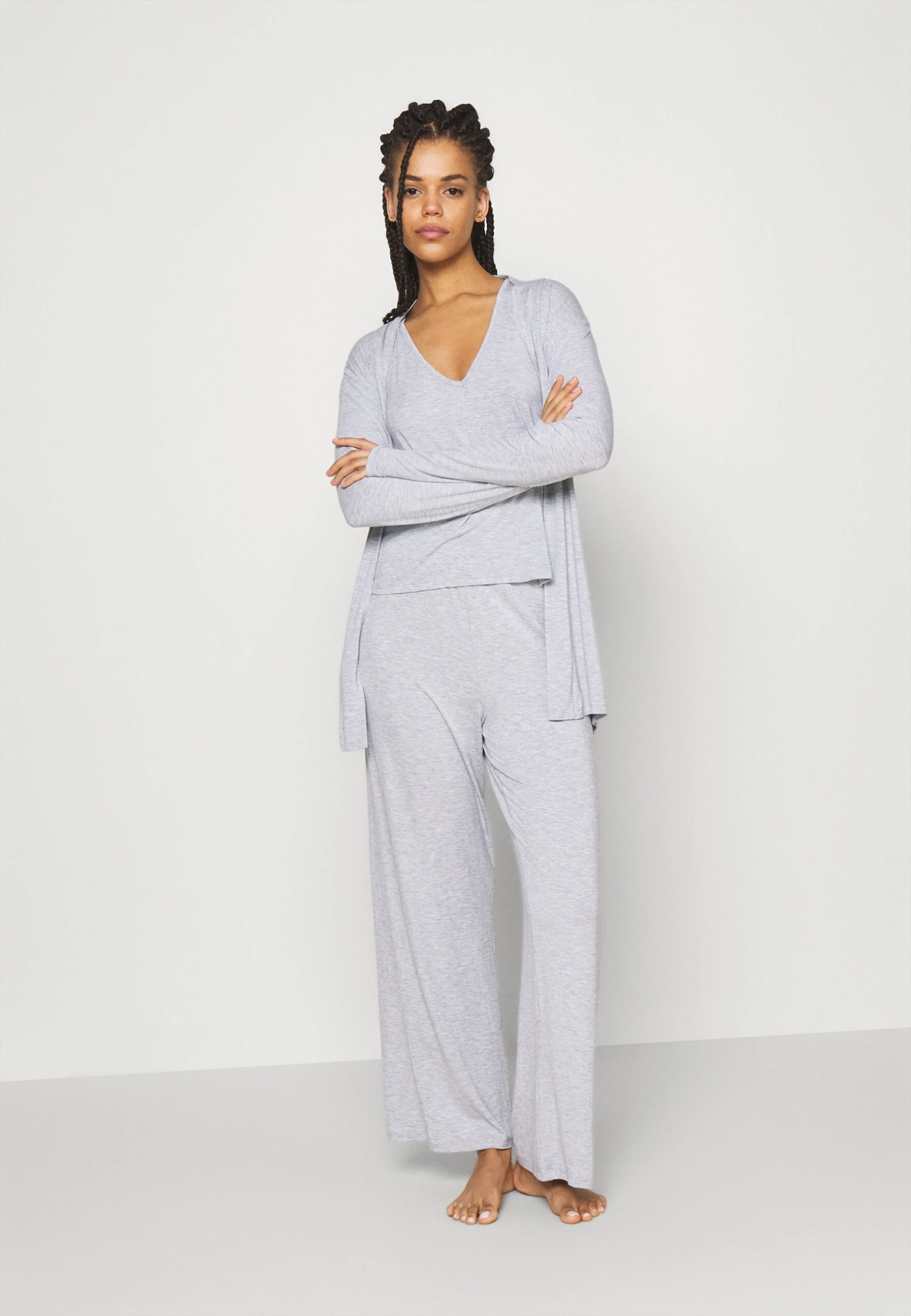3 Piece Jersey - Pyjama - Mottled Light Grey Anna Field 3 Piece Jersey - Pyjama - Mottled Light Grey -Anna Field 38d0cdbd36d04b88a1f979aef6fff228 scaled