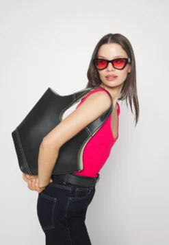 Kick Flare - Jean Bootcut - Dark Blue Denim -Anna Field 3ba8d77c35234f15b251bd5d86f9d7d3 scaled