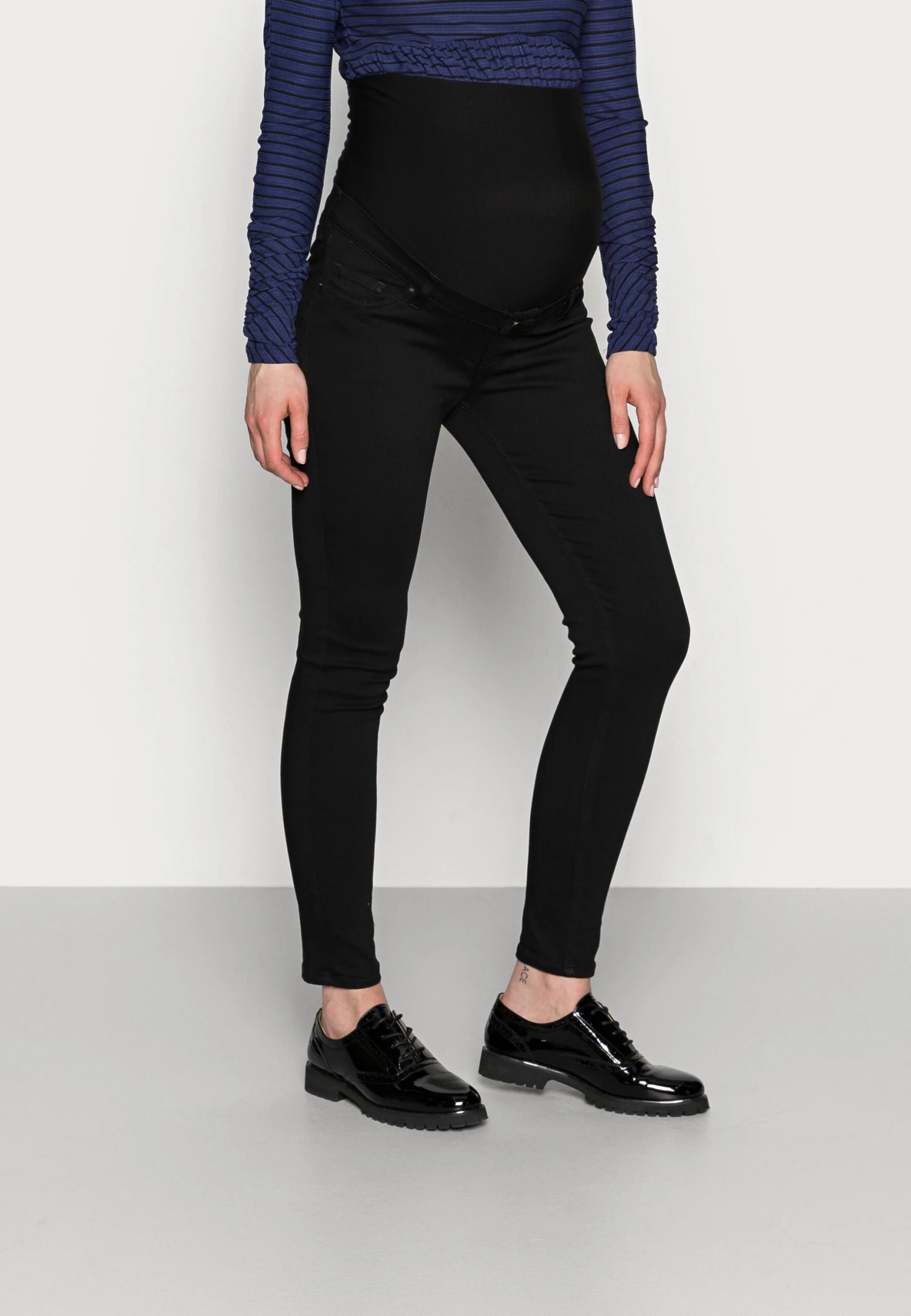Jean Slim - Black Jean Slim - Black -Anna Field 4842e1f946834ee39680912a8c066707 scaled