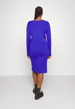 Robe Pull - Blue 2 Robe Pull - Blue -Anna Field 4b696d7487004f2f8265dd5d1a38b2e1 scaled