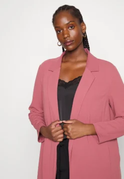 Manteau Court - Rose -Anna Field 52be2f37e15741f2980c8187f51bcb87 scaled