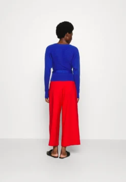 Anna Field Pantalon Classique - Red -Anna Field 52df776c5a45449dbff3f878497ee6f8 scaled