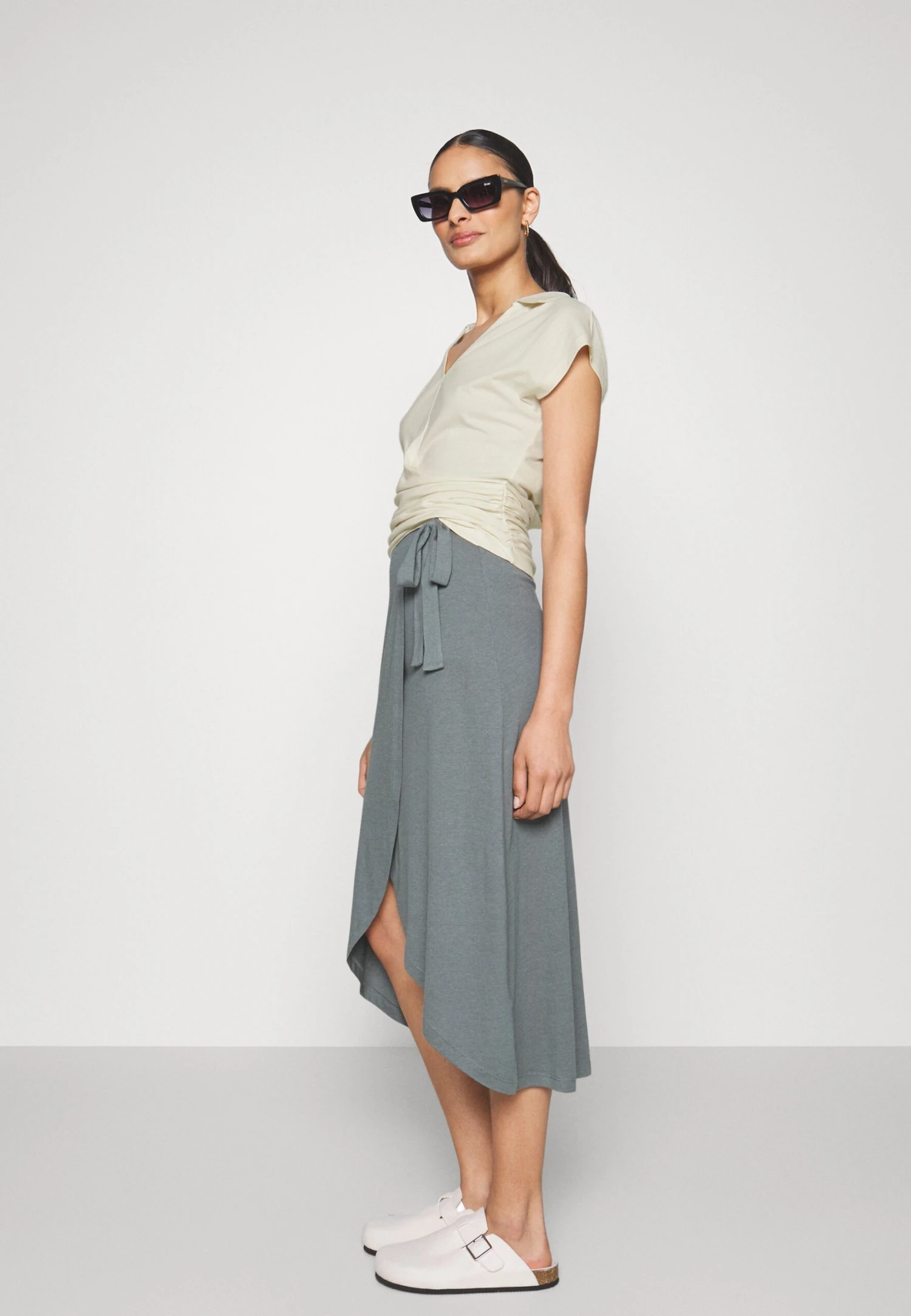 Wrap Blouse - Blouse - Offwhite Anna Field Wrap Blouse - Blouse - Offwhite -Anna Field 55dc81c3740b469d94951e94116b3d14 scaled