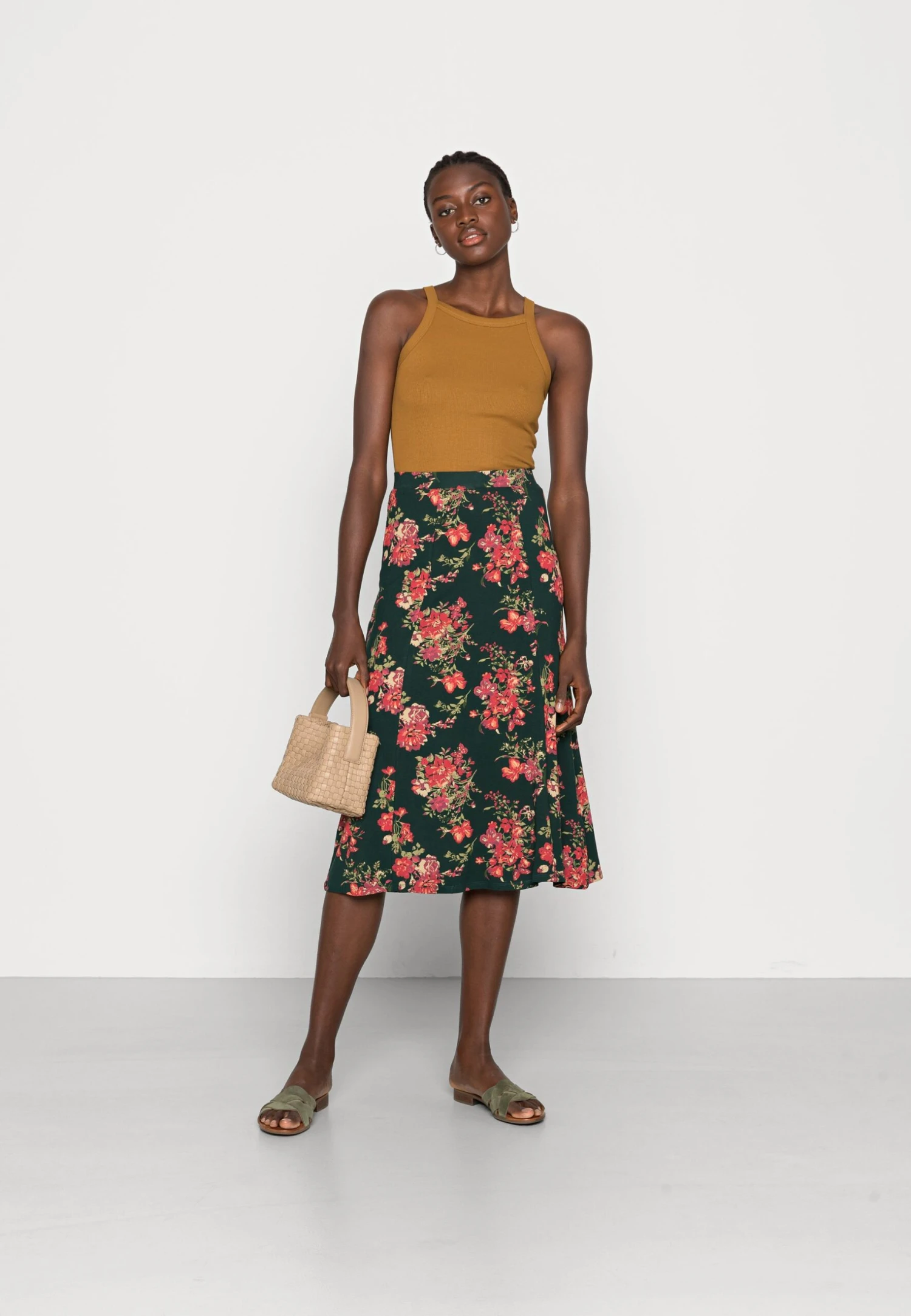 Jupe Trapèze - Dark Green Anna Field Jupe Trapèze - Dark Green -Anna Field 56498931a94e43ffb8f2c82ac10b082a scaled