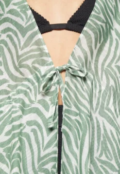 Anna Field Printed Short Kimono / 606 - Khaki_003 - Off-White - Accessoire De Plage - Khaki/Off-White -Anna Field 56783fe6be5a49b6bbf0e4d7a0a94450 scaled