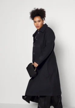 Manteau Classique - Black 2 Manteau Classique - Black -Anna Field 59cfa87616b14380a4ef8cee339c32fe scaled