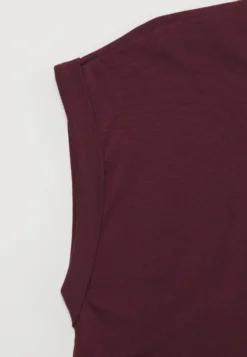 Anna Field 3 Pack - T-Shirt Basique - Dark Red/White/Black -Anna Field 5d200e585901467999570bf0d55783b4 scaled