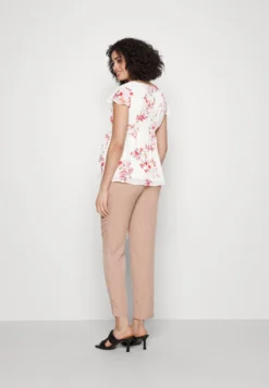 Mama Belt - Blouse - White/Red -Anna Field 686a29dc191b4a628db46869adaeca93 scaled