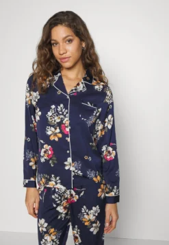 Anna Field Set - Pyjama - Dark Blue -Anna Field 69e9b947f5964f20b56c5144523a29c6 scaled