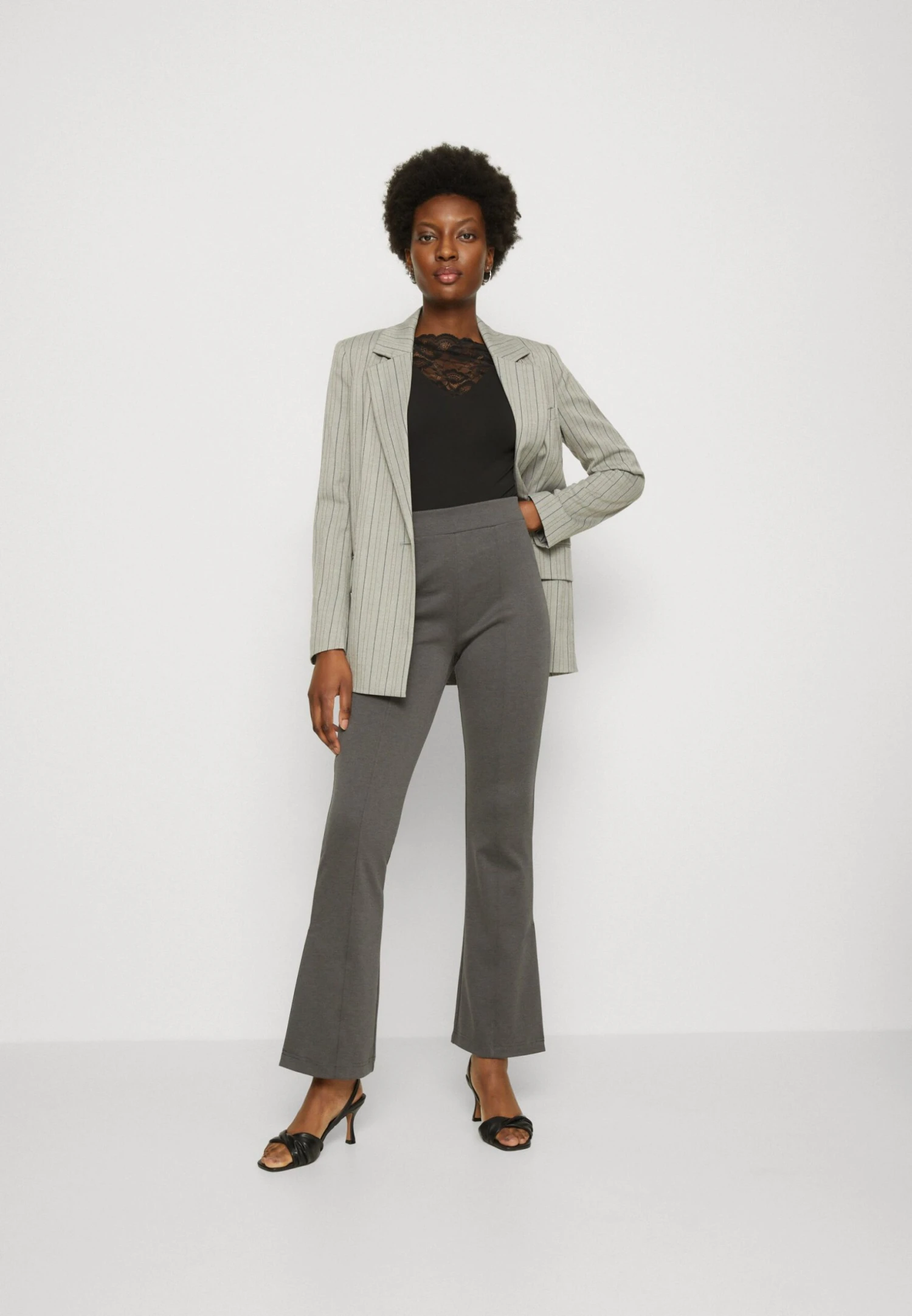 T-Shirt À Manches Longues - Black Anna Field T-Shirt À Manches Longues - Black -Anna Field 6baa0b6241a140a49debbb65d285554d scaled