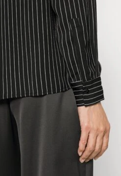 Anna Field T-Shirt À Manches Longues - Black/White -Anna Field 778888aa428946a7964ef39e7a6d1187 scaled