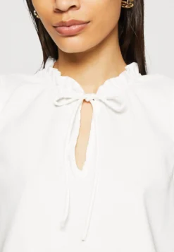 Anna Field Débardeur - Off-White -Anna Field 80628062058e4db984c949e77b558260 scaled