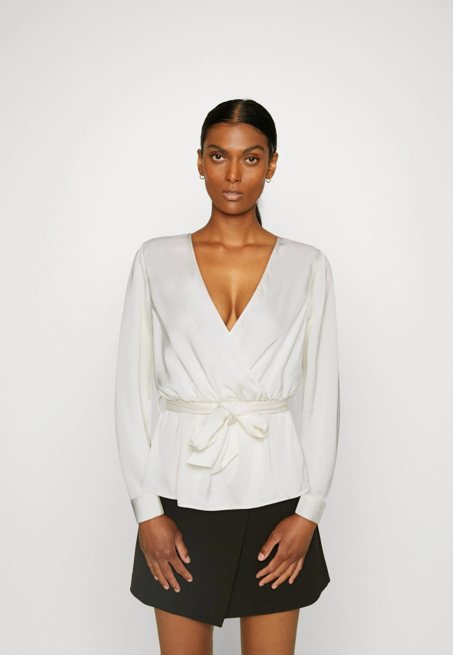 Blouse - Off-White Anna Field Blouse - Off-White -Anna Field 80d7c3c253a9489aabfcafd0be5bb9c4 scaled