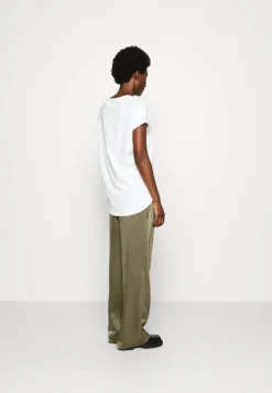 Anna Field T-Shirt Imprimé - White -Anna Field 92d6499d93ce4d9eb133060bbd0ff646 scaled