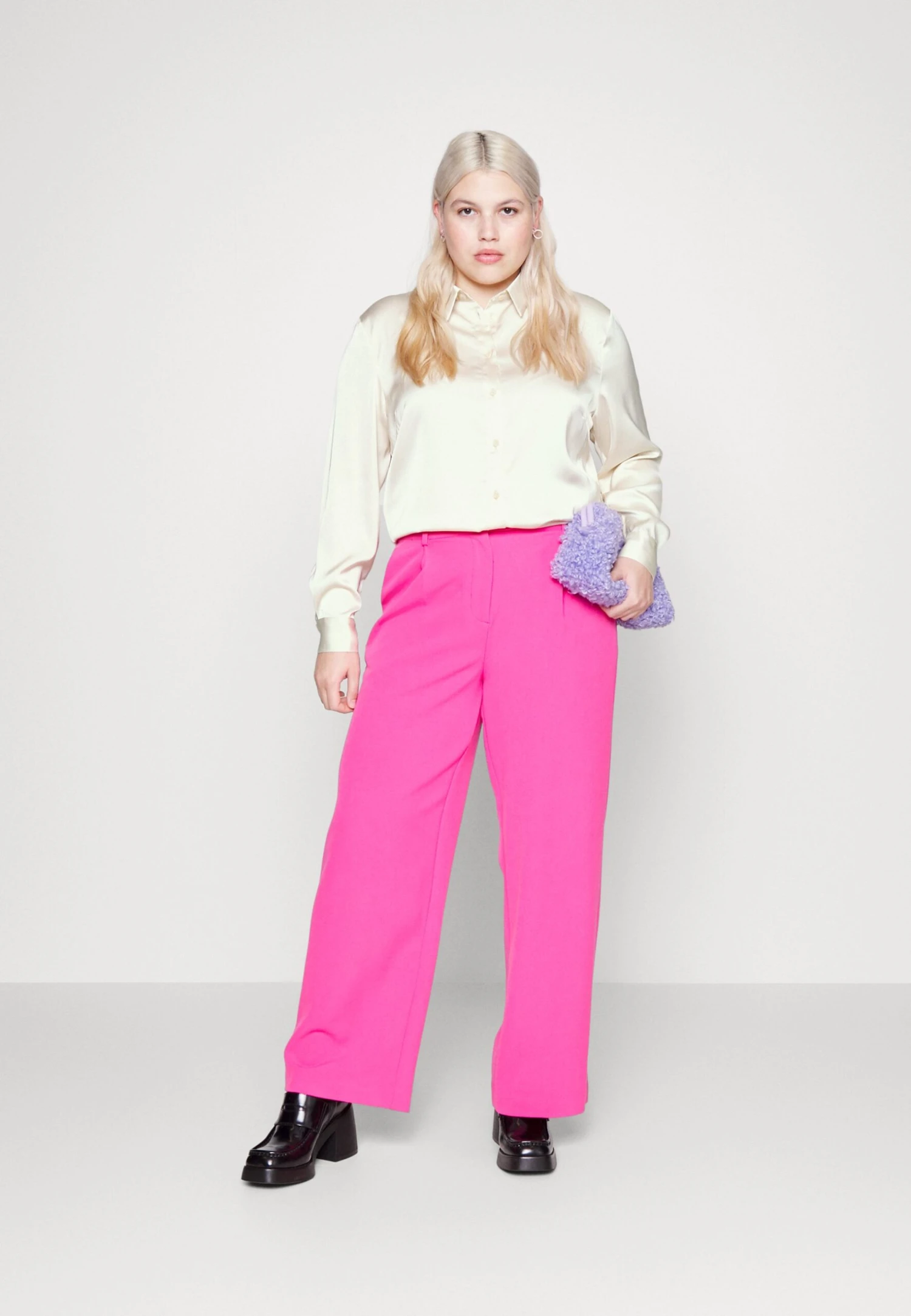 Chemisier - Off-White Chemisier - Off-White -Anna Field 9d935ecde38e430b922f28761aebbac7 scaled