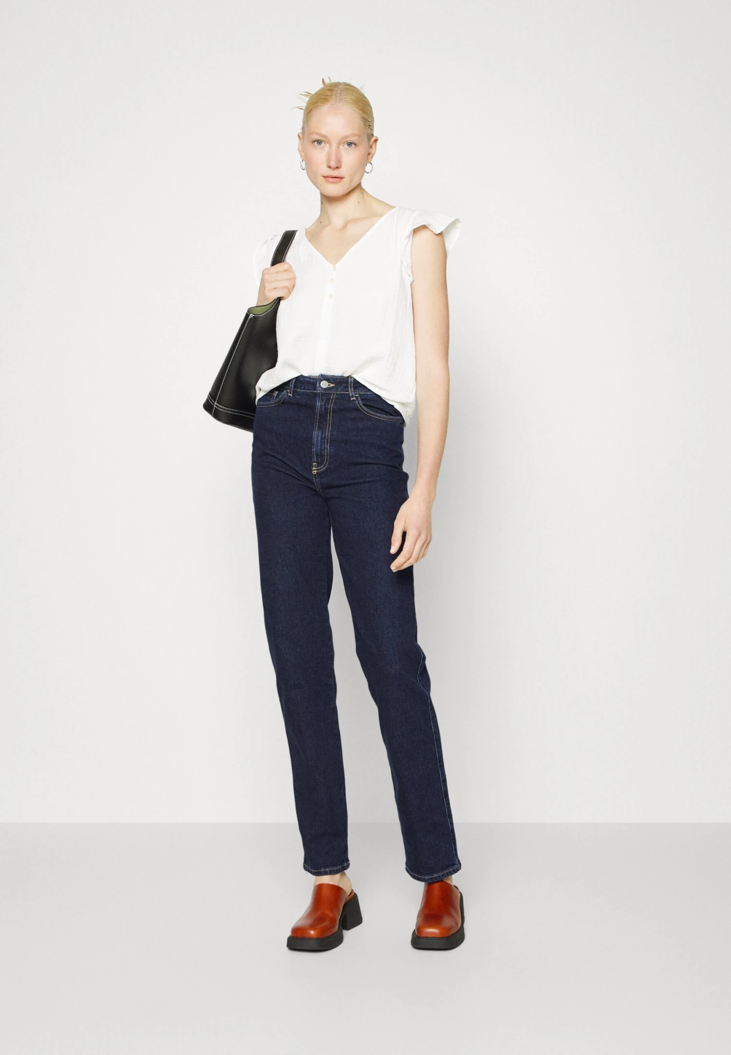 Jean Droit - Dark Blue Denim Jean Droit - Dark Blue Denim -Anna Field a228eb2b0a6e42cf967deb39869ff360 scaled