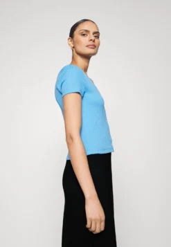 Anna Field Basic Wrap Over Midi Skirt - Jupe Trapèze - Black 3 Anna Field Basic Wrap Over Midi Skirt - Jupe Trapèze - Black -Anna Field a52260ff53d543eca879176ee7d3513f scaled