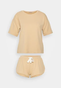 Anna Field Pyjama - Taupe 4 Anna Field Pyjama - Taupe -Anna Field af654965ac094cb9bea13471aadae2a1 scaled