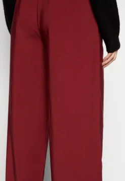 Anna Field Pantalon Classique - Bordeaux -Anna Field bdd1af65b8de4b4ebd003d3431e59f54 scaled