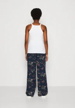 Anna Field 2 Pack - Débardeur - Black/White -Anna Field c1d3e3c35e03408699bfe557ef1f9484 scaled