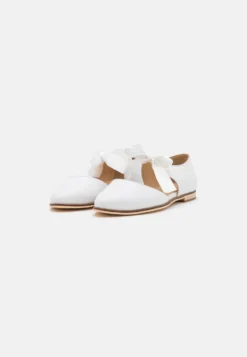 Anna Field Leather - Babies - White 2 Anna Field Leather - Babies - White -Anna Field c33b581c2b534b6d9723a7ccc827f531 scaled