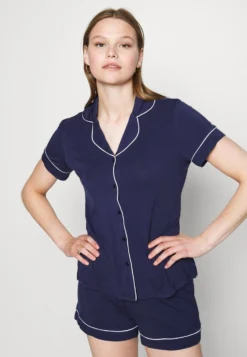 Anna Field Button Through Pj Set - Pyjama - Blue/White -Anna Field ca0de327115340e9b0cf3dcf947f73c6 scaled