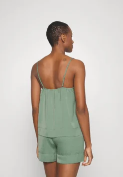 Anna Field Pyjama - Green 2 Anna Field Pyjama - Green -Anna Field ca848a6a778b4f43810ea2c5e2bf95fc scaled