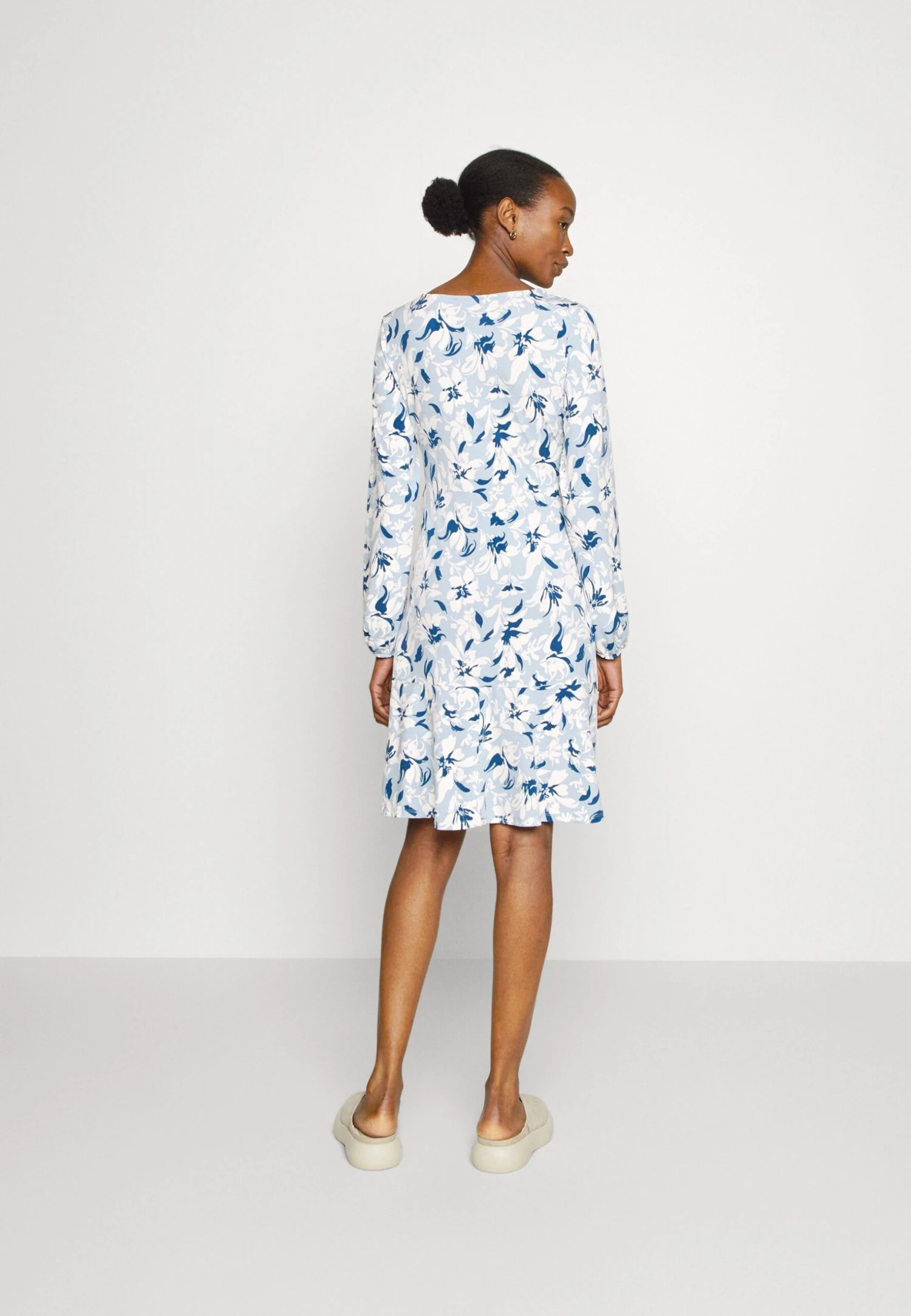 Robe En Jersey - Light Blue/Blue/White Robe En Jersey - Light Blue/Blue/White -Anna Field ce91eac485ea4d2a8ef048950bc74fd5 scaled