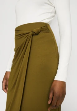 Anna Field Front Knot Midi Skirt - Jupe Crayon - Khaki 5 Anna Field Front Knot Midi Skirt - Jupe Crayon - Khaki -Anna Field d576750e077445fb85b1a7e2454a7d44 scaled