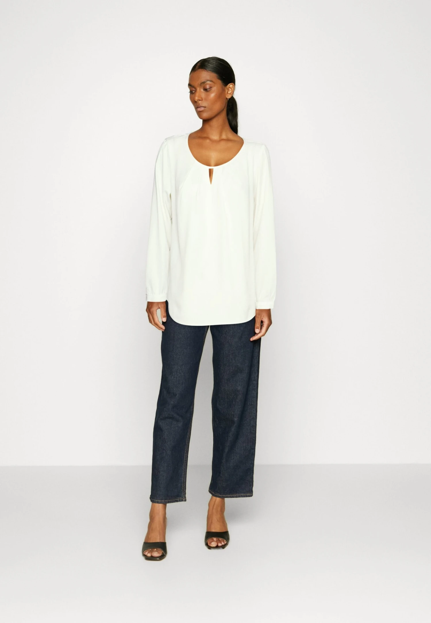Tunique - Off-White Anna Field Tunique - Off-White -Anna Field d679815661f24c739ee45d06389d7ae6 scaled