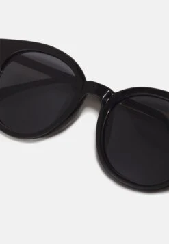 Anna Field Lunettes De Soleil - Black 2 Anna Field Lunettes De Soleil - Black -Anna Field dc413d3dd9dc44a185b5438abfb501d7 scaled