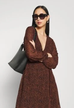 Anna Field Robe De Jour - Black/Beige -Anna Field dd89bc0f17c241238111df78d5c362ec scaled