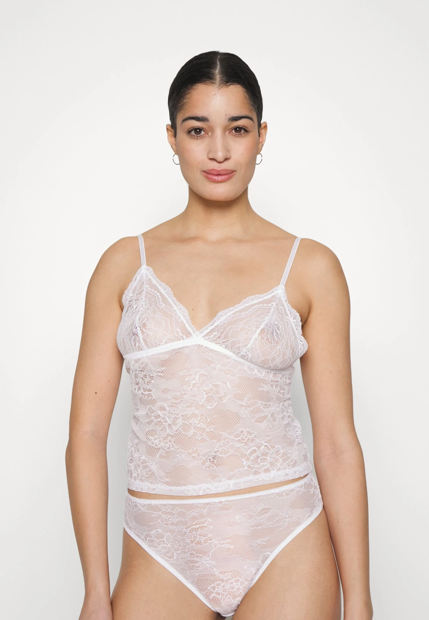 Set - Caraco - Weiß Anna Field Set - Caraco - Weiß -Anna Field de0138bcf36546d59ed8f799d6abff18 scaled