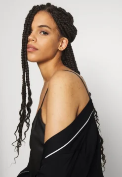 Anna Field Amanda Satin Dressing Gown - Peignoir - Black 3 Anna Field Amanda Satin Dressing Gown - Peignoir - Black -Anna Field eed1478cfddd45b9a2232895a3abc79a scaled