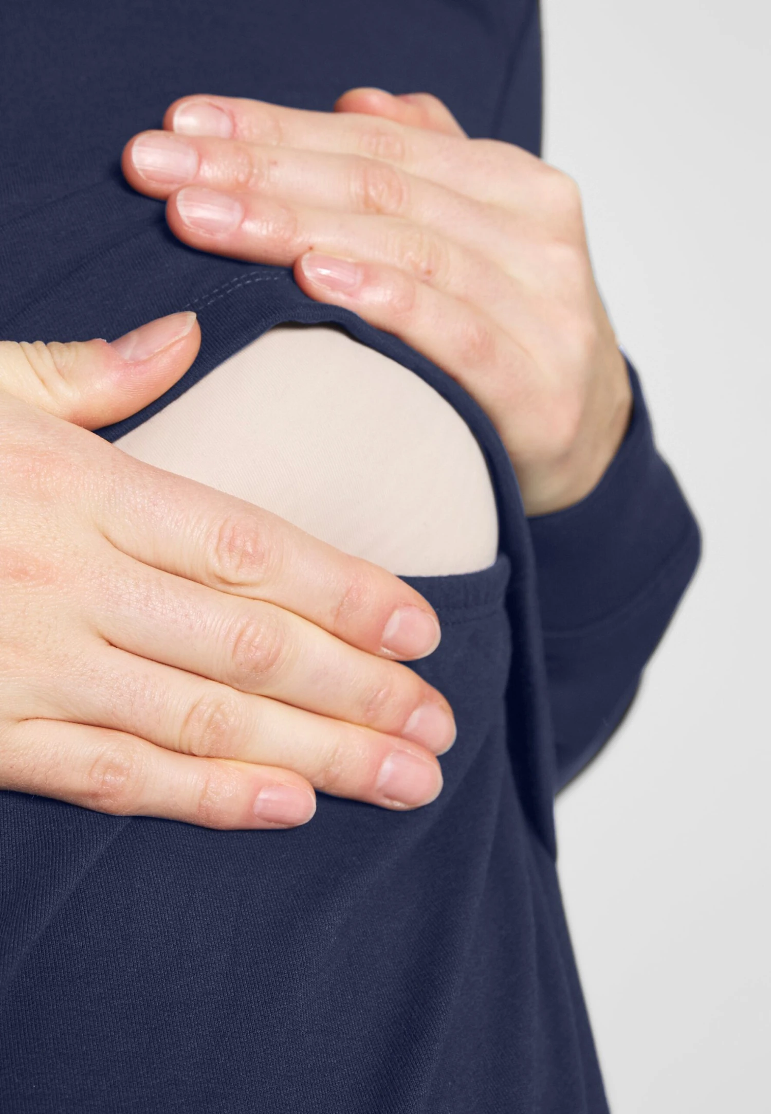 Nursing - Sweatshirt - Sweat À Capuche - Peacoat Nursing - Sweatshirt - Sweat À Capuche - Peacoat -Anna Field fa3f2b38a9d24321b9c1dd2bb2837685 scaled