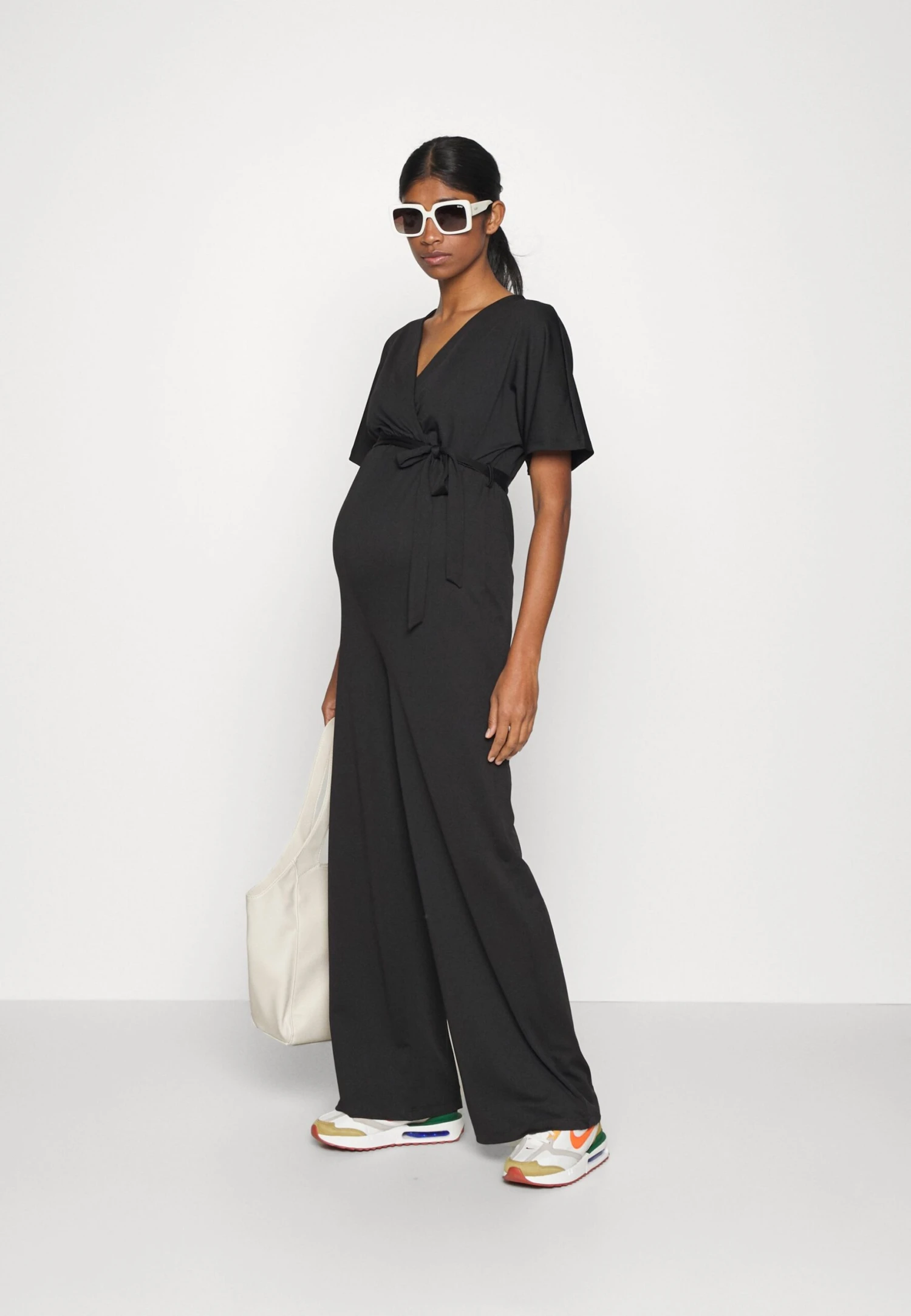 Short Sleeve Wrap Jumpsuit - Combinaison - Black Short Sleeve Wrap Jumpsuit - Combinaison - Black -Anna Field fc1d3335499d4586a58feb41a2e6c276 scaled