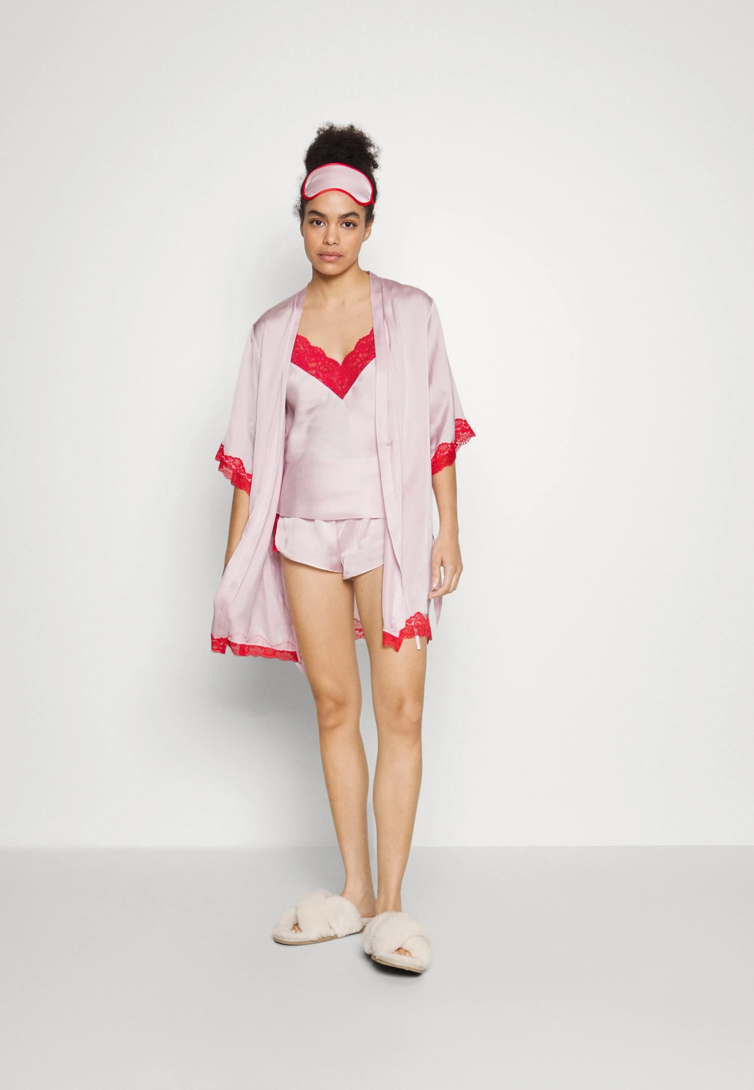 4 Piece Gift Set - Pyjama - Red/Pink Anna Field 4 Piece Gift Set - Pyjama - Red/Pink -Anna Field fded320e01344b7d8001065169460747 scaled